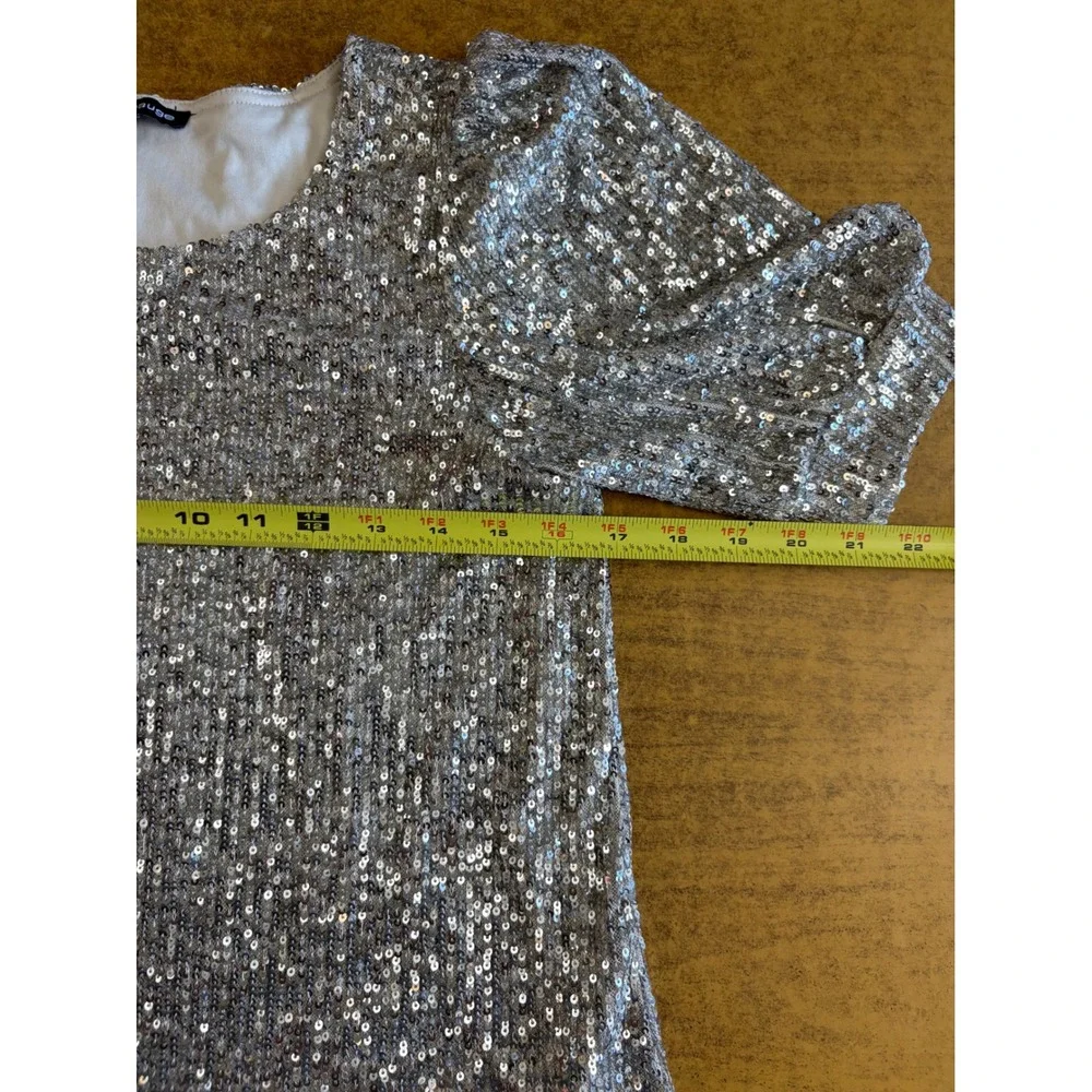 Cable & Gauge Womens Sequin Short Sleeve Scoop Neck Party Top Champagne Silver S - Picture 5 of 6
